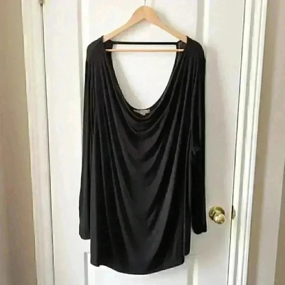 In Every Story Top Draped Fit Open Back Loose Fit Blouse Top Black Size 4X - Picture 3 of 13